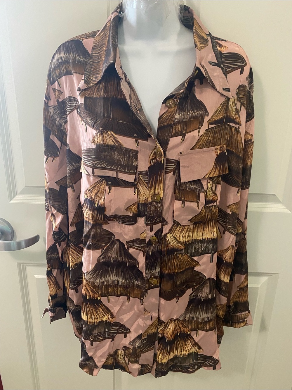 FARM Rio Shushu Cargo Pink Button-Down Shirt with Tan, Brown & Tan Hut Print